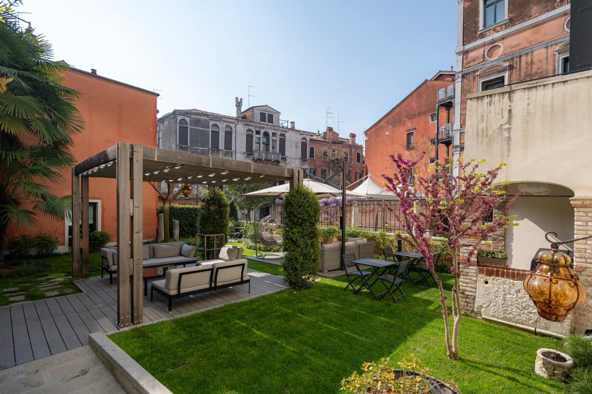 Palazzo Morosini Degli Spezieri - Lifestyle Apartments Veneza Exterior foto
