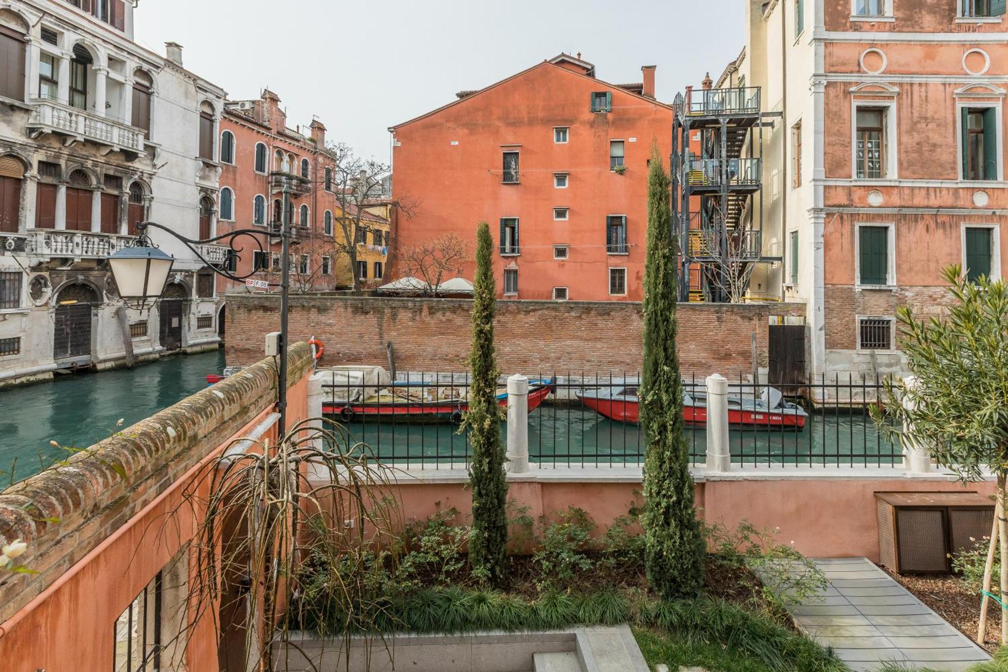 Palazzo Morosini Degli Spezieri - Lifestyle Apartments Veneza Quarto foto