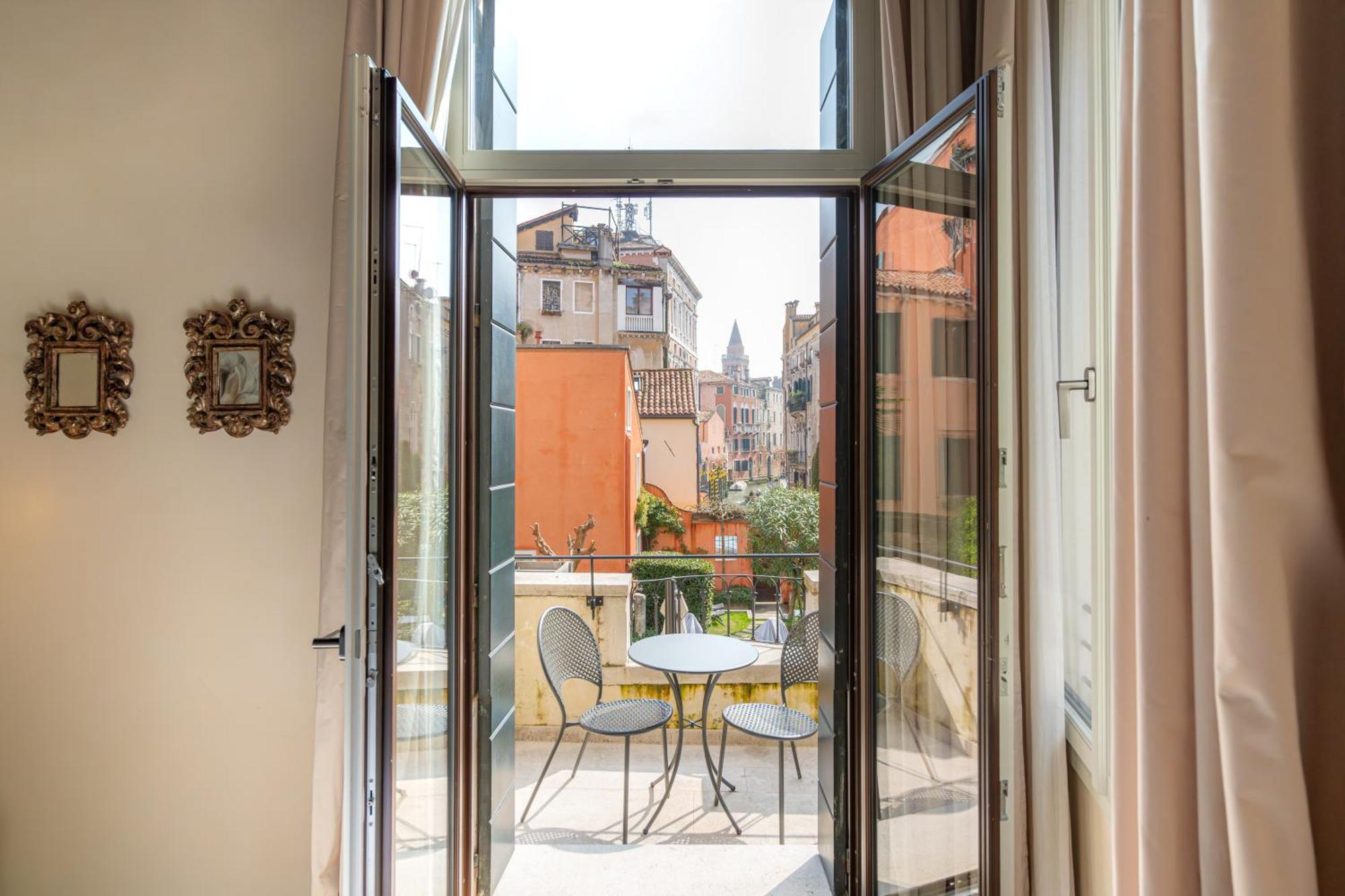 Palazzo Morosini Degli Spezieri - Lifestyle Apartments Veneza Exterior foto